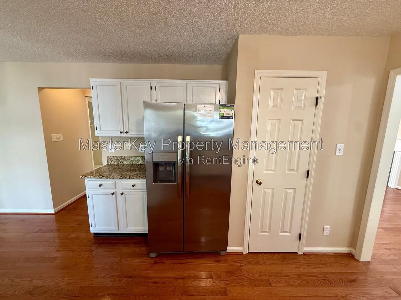 300 Silk Hope Dr - Photo 3 of 27