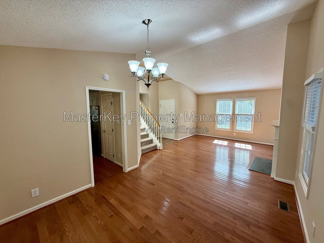 300 Silk Hope Dr - Photo 6 of 27