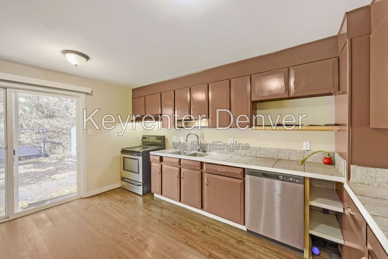 6692 W 58th Pl - Photo 7 of 18