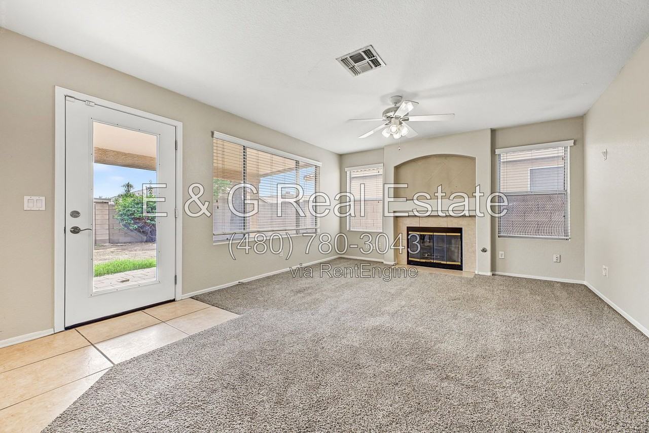 115 W Sagebrush St - Photo 2 of 31