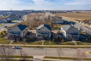 featured image of 102 Wind Stone Dr
