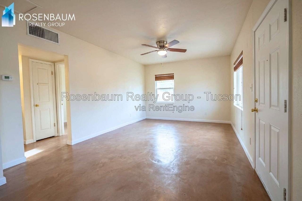 5018 E 18th St - Photo 2 of 17