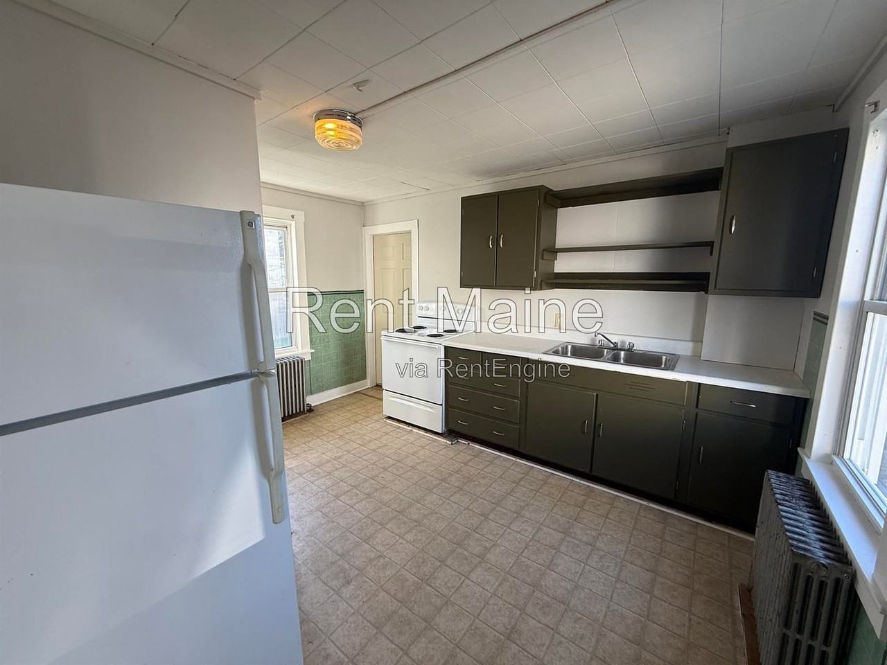 91 Union St #2 - Photo 3 of 6