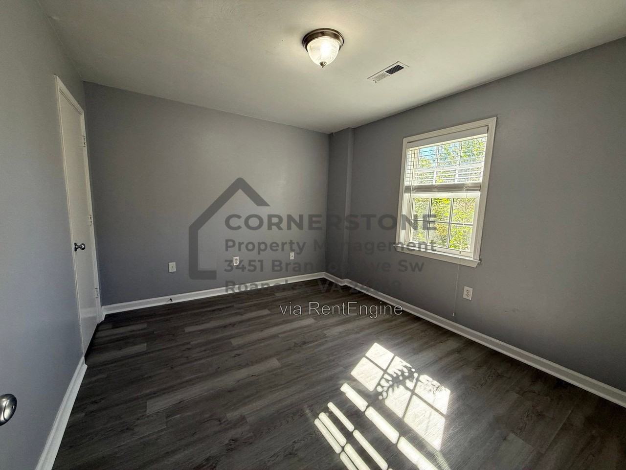 602 Day Ave Sw #18 - Photo 5 of 13