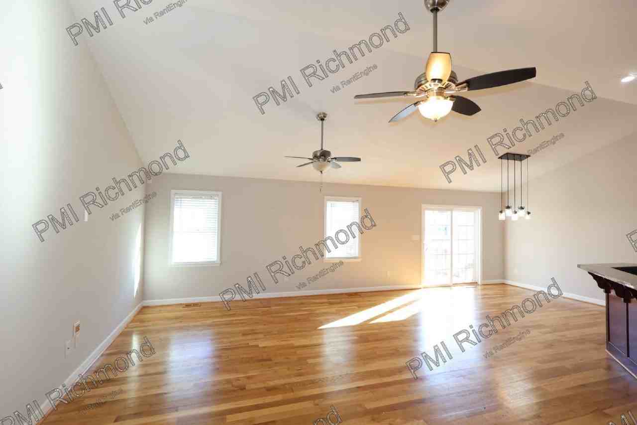 101 Wilkshire Ct - Photo 4 of 27