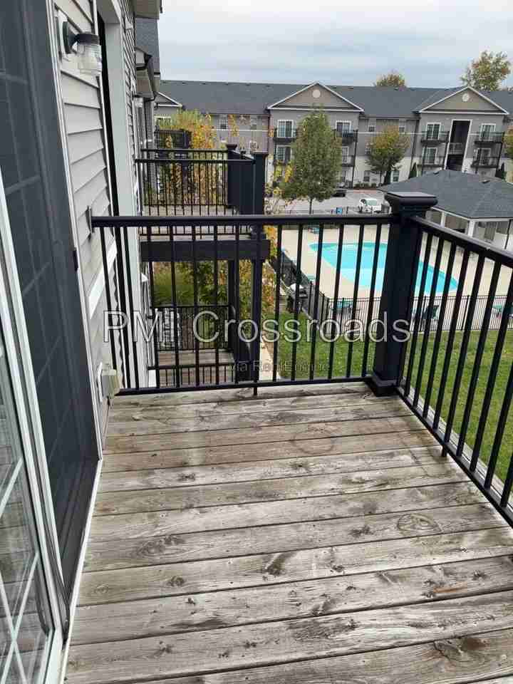 898 Taylor Station Rd
