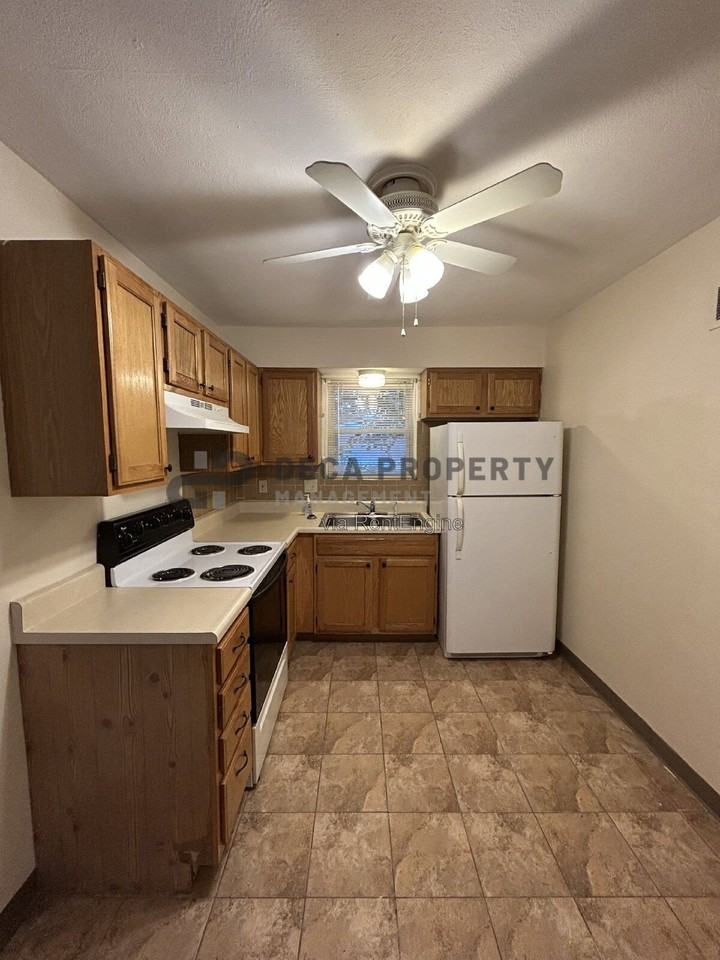 9100 Marymark Ln - Photo 4 of 12