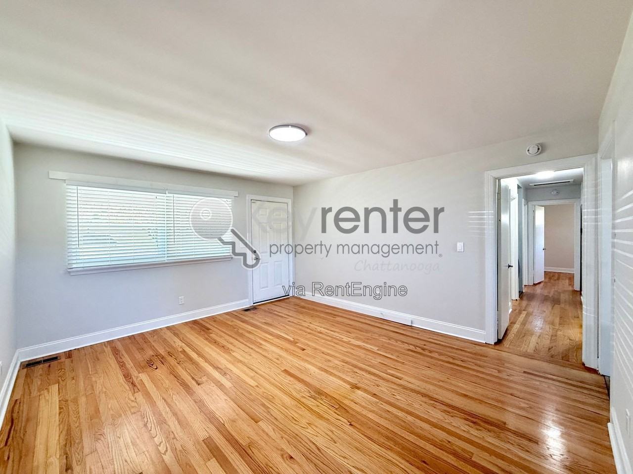 745 Munro Rd - Photo 3 of 18
