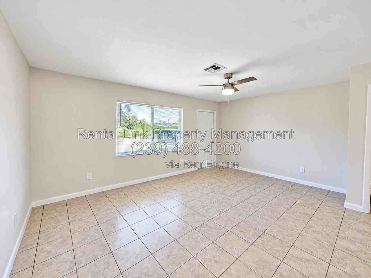 140 Harry Ave S - Photo 2 of 24