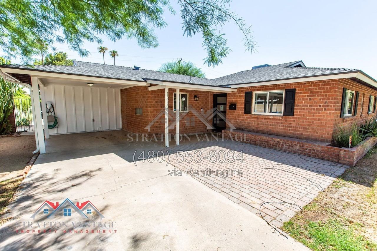 1839 E Palo Verde Dr - Photo 2 of 45