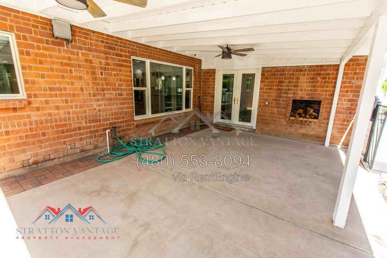 1839 E Palo Verde Dr - Photo 5 of 45