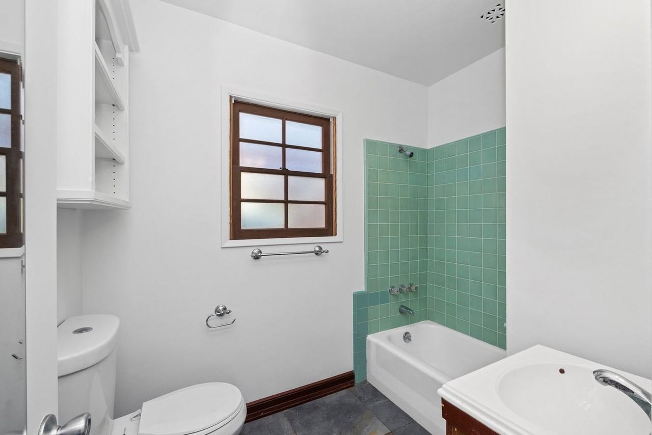 6520 E Ocean Blvd - Photo 7 of 9