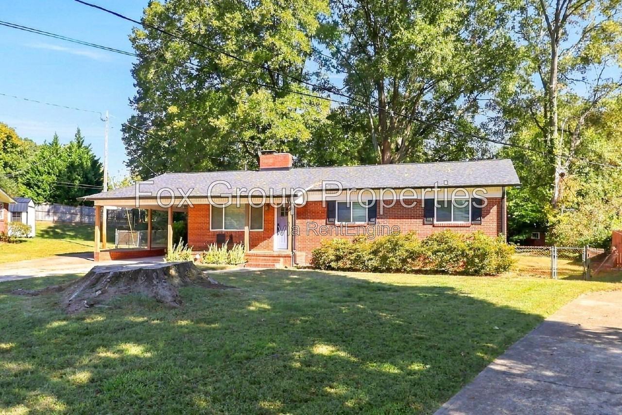824 Kerley Ct - Photo 4 of 17