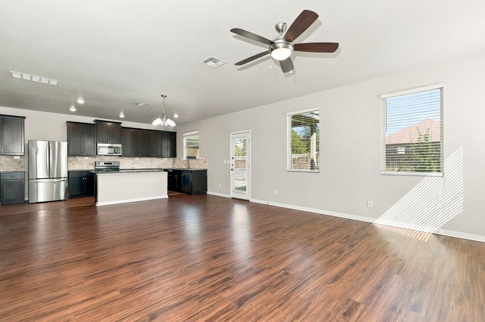 8230 Broussard - Photo 7 of 17