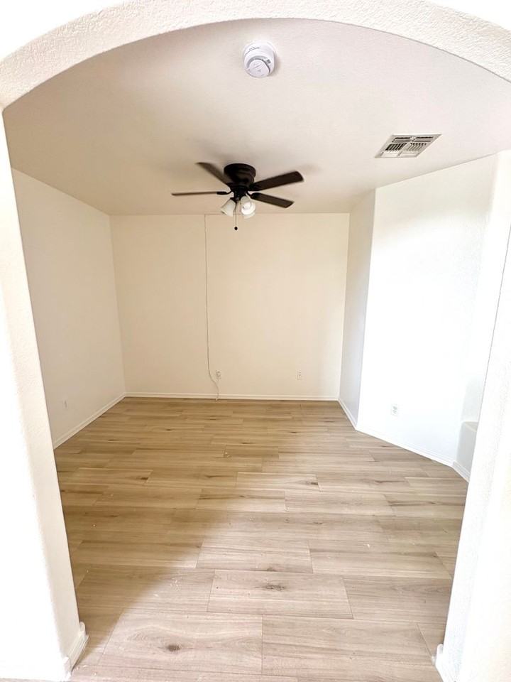 2018 S Rennick Dr - Photo 5 of 28
