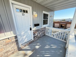featured image of 102 N 5th St