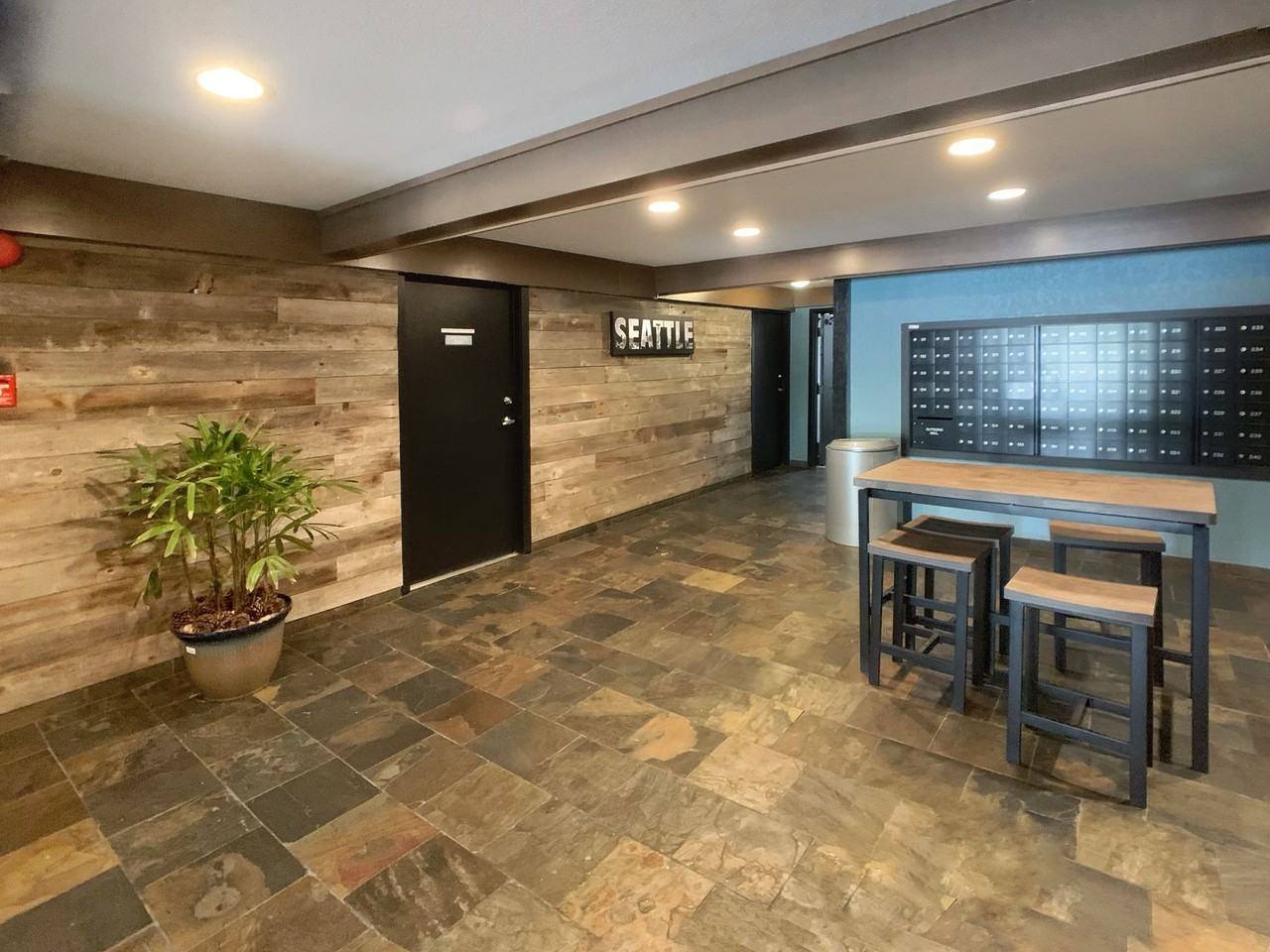 The Court at Northgate - Photo 6 of 50