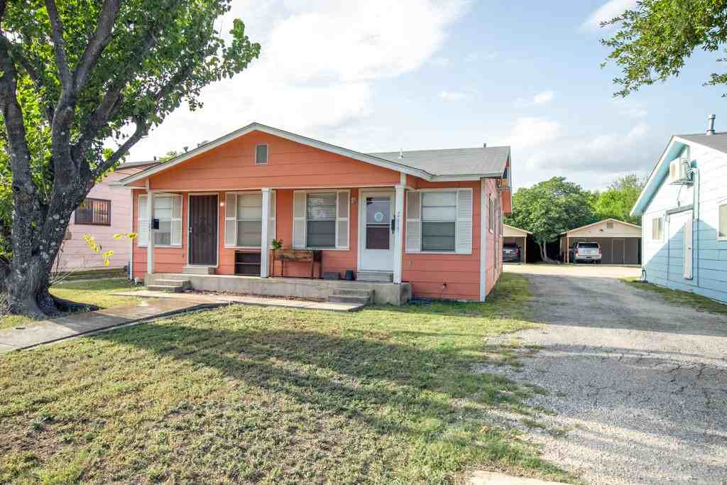 2613 W French Pl #2613 - Photo 2 of 19