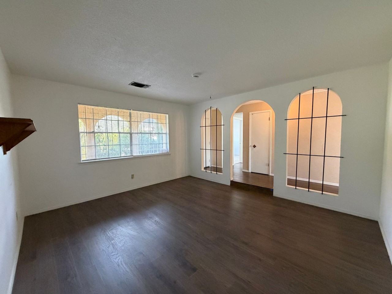 3801 Shenandoah Pl Ne - Photo 3 of 20