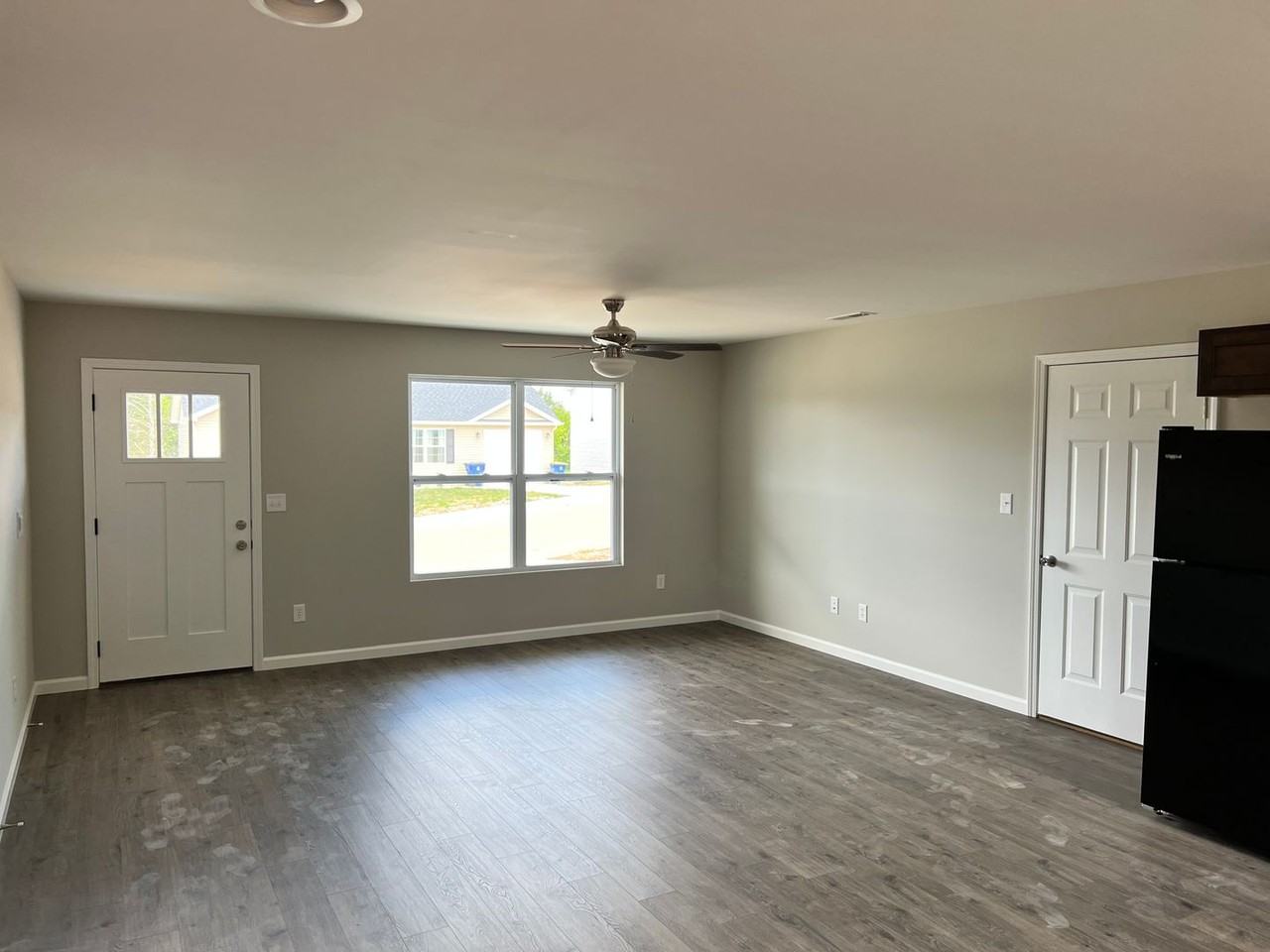 115 Springfield Heights Dr - Photo 3 of 12