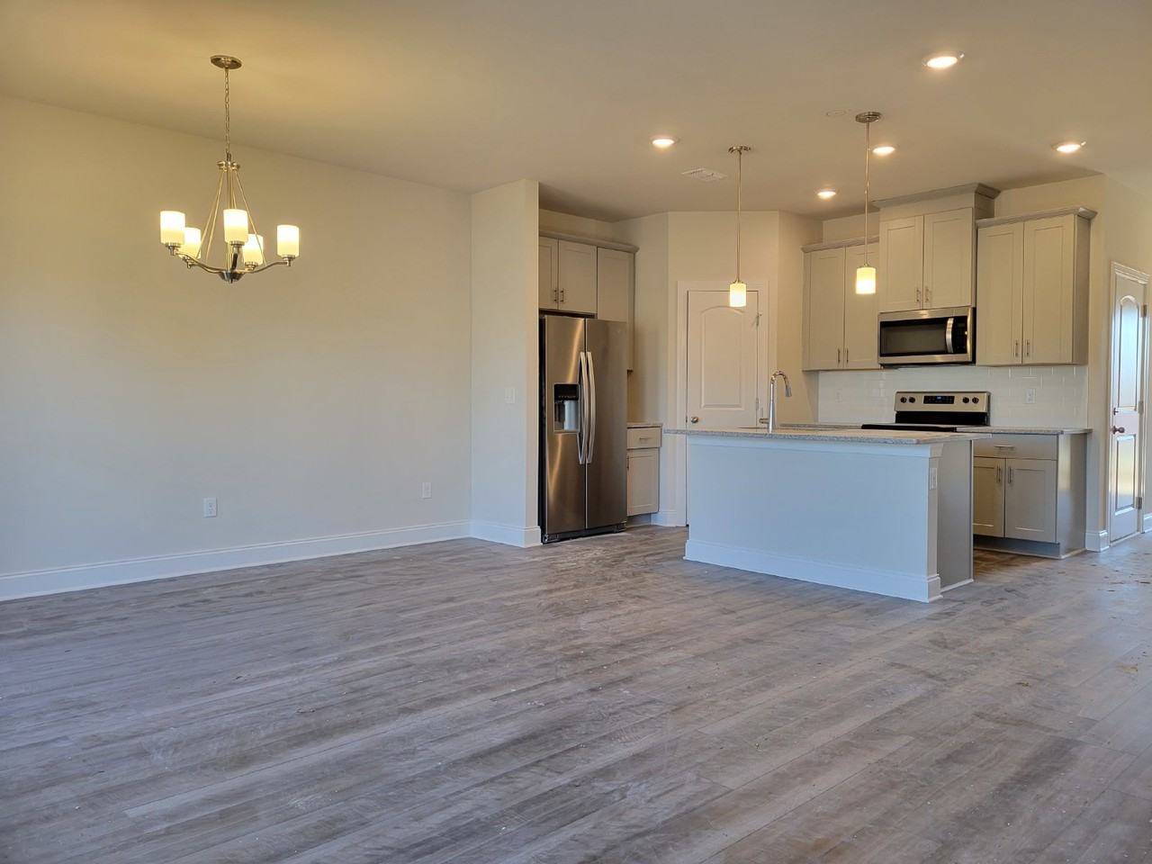1916 Cascade Ct - Photo 4 of 18