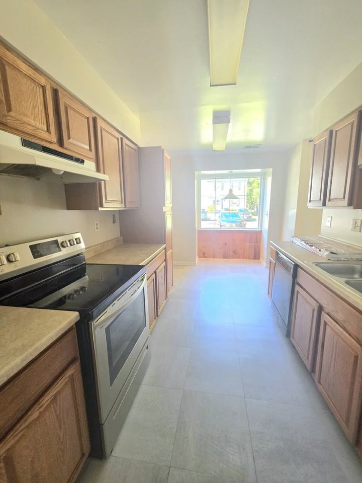 3286 Ryon Ct - Photo 7 of 21
