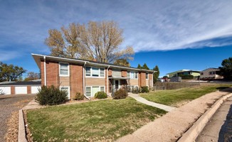featured image of 1872 Cedar Pl Apt 2 #Apt 2