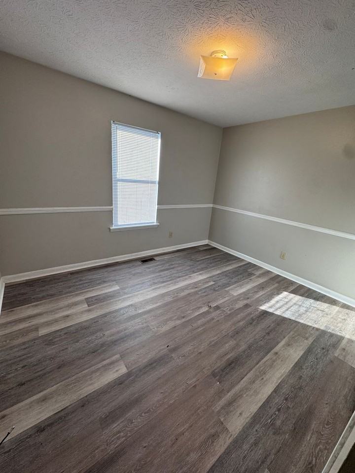 800 14th Ave Ne ##Ne - Photo 7 of 10