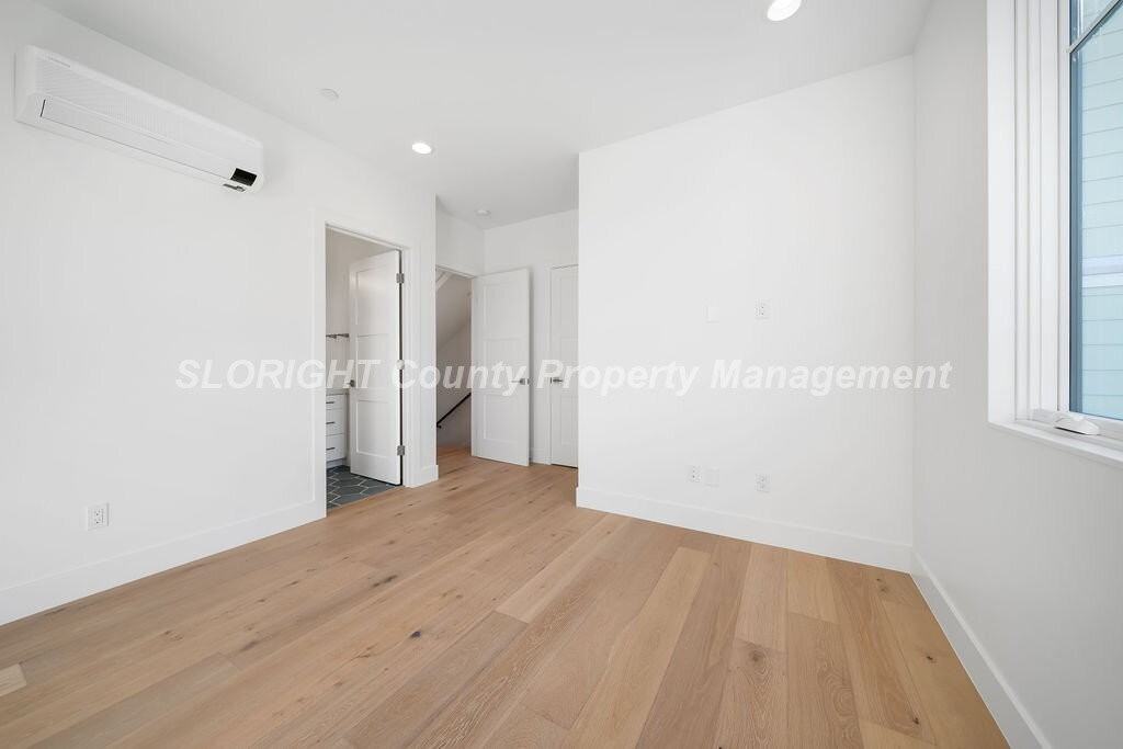 219 1st St - Photo 6 of 31