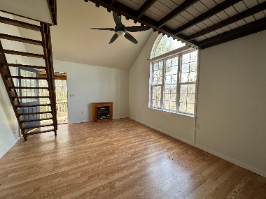 422 Laurel Ridge Rd #LOFT - Photo 4 of 18