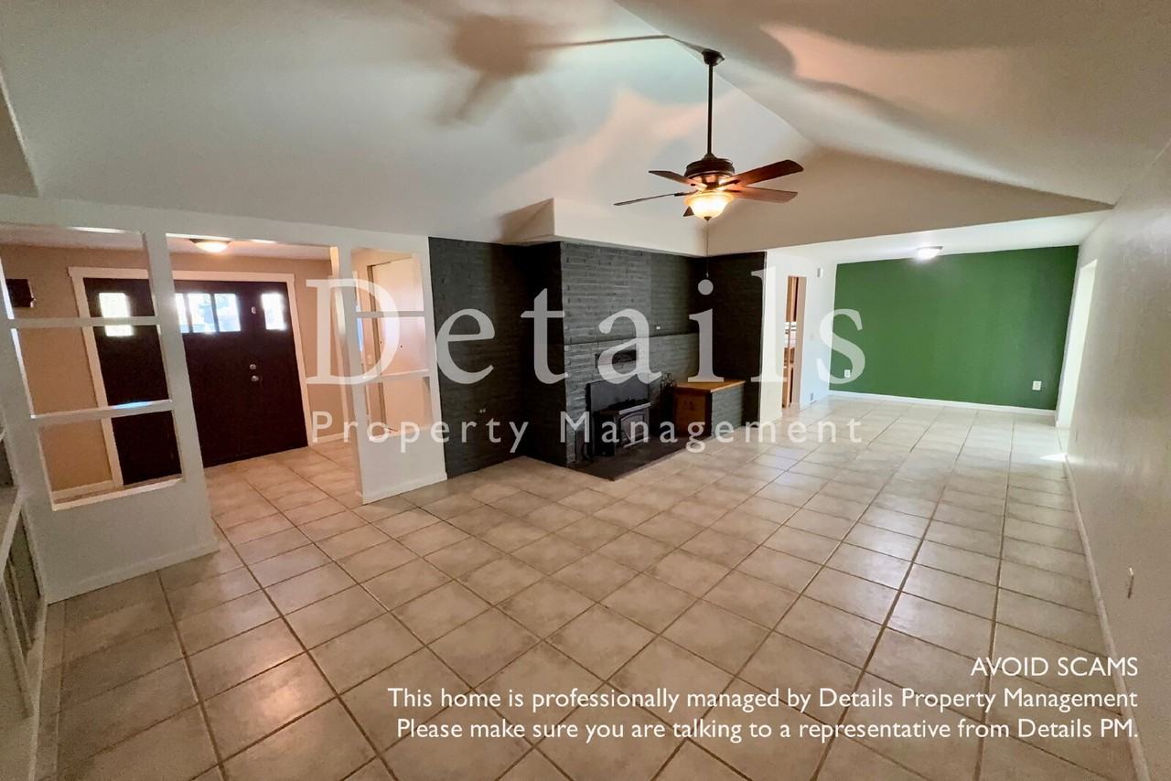 1407 Henry Ave - Photo 3 of 24