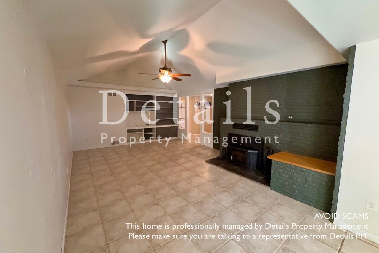 1407 Henry Ave - Photo 4 of 24