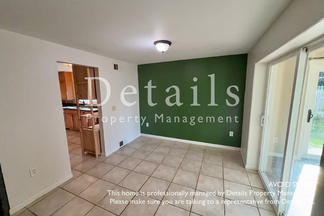 1407 Henry Ave - Photo 5 of 24