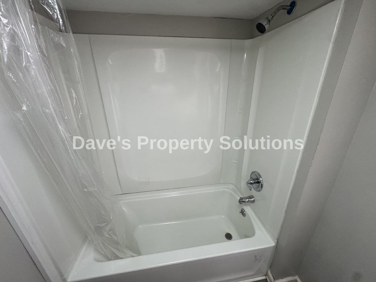 1812 Se Center St - Photo 7 of 16