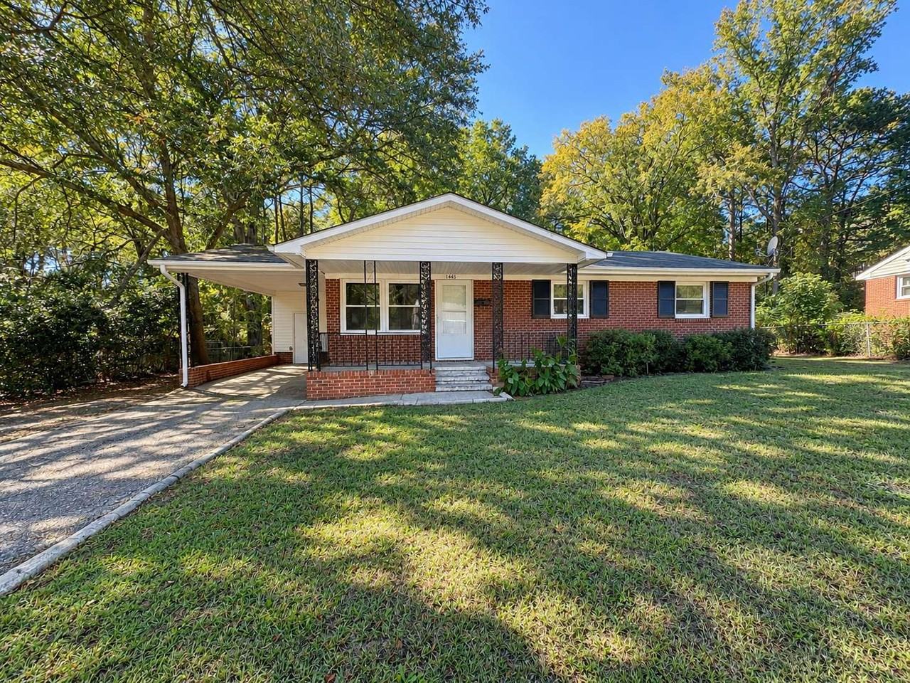 1446 Thelbert Dr - Photo 2 of 20