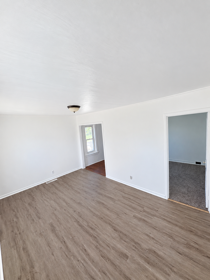 822 Campbell St #1 - Photo 2 of 11