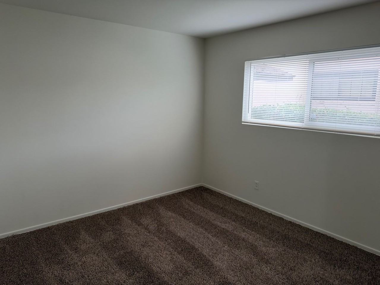 20836 Claretta Ave - Photo 6 of 14
