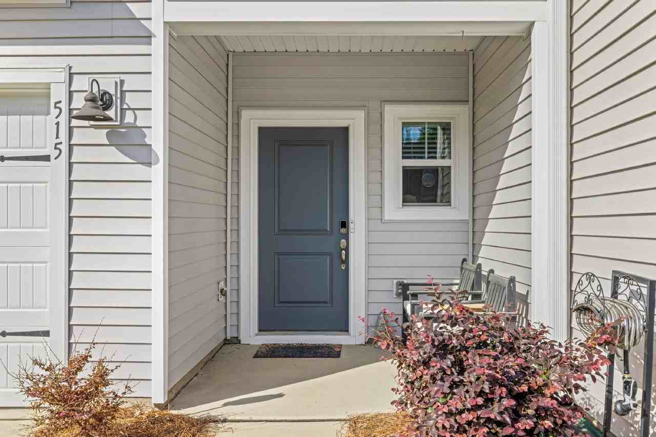 515 Tayberry Ln - Photo 3 of 32