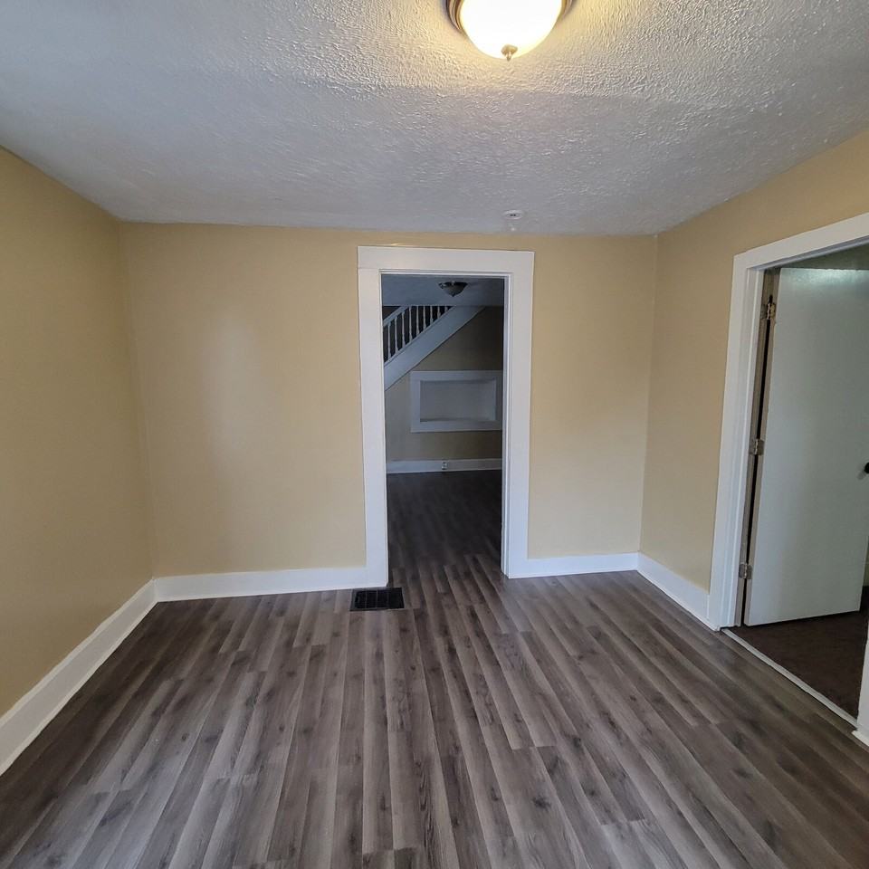 3210 Guilford Ave - Photo 3 of 10
