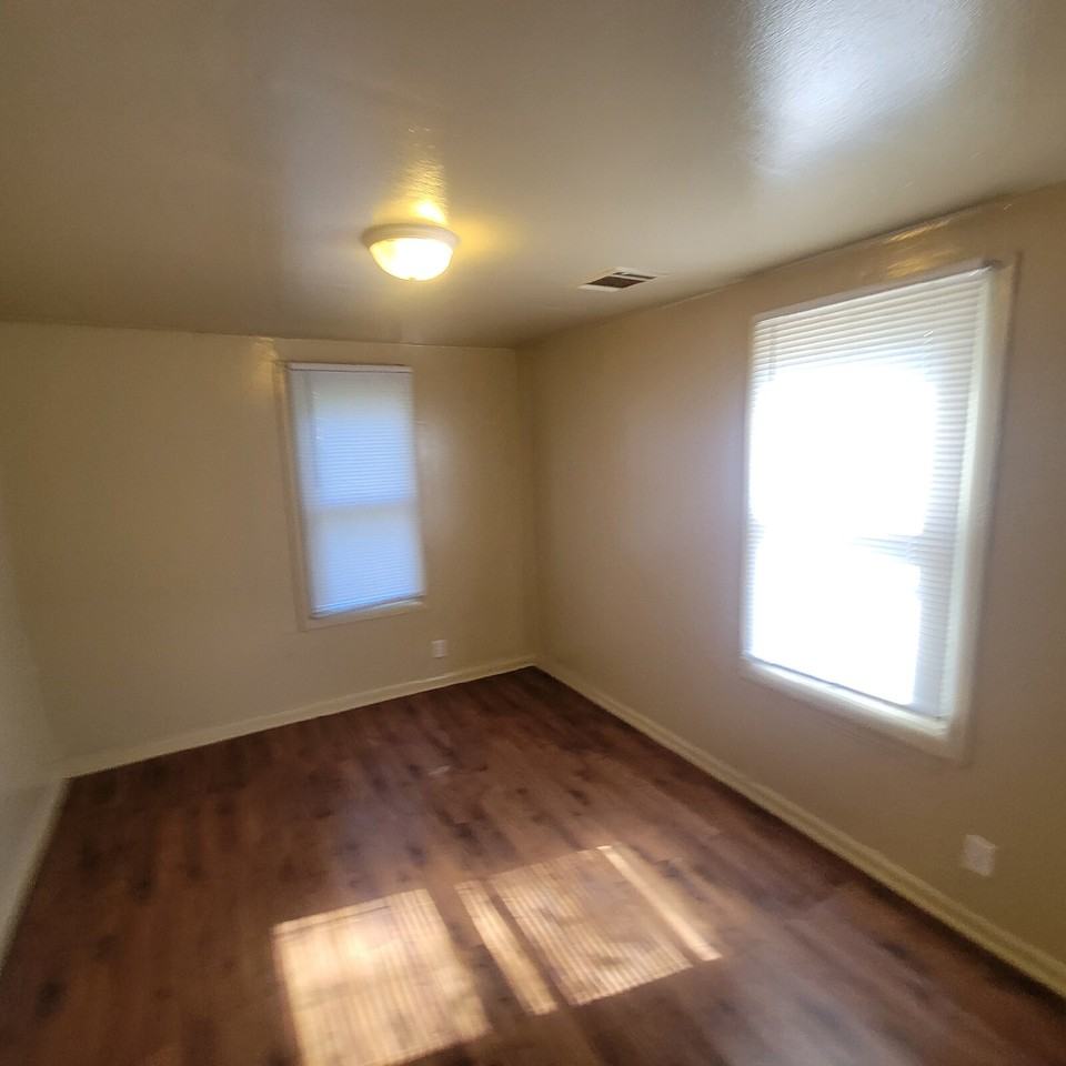 1514 S Whittier Pl - Photo 7 of 7