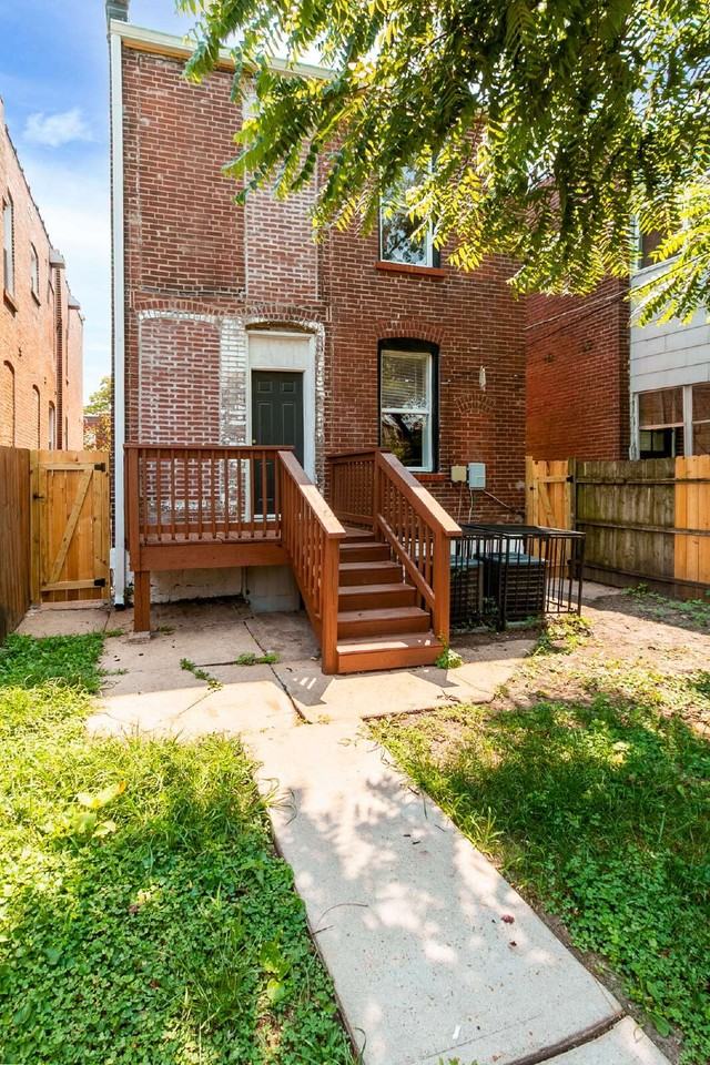3339 Virginia Ave - Photo 7 of 50