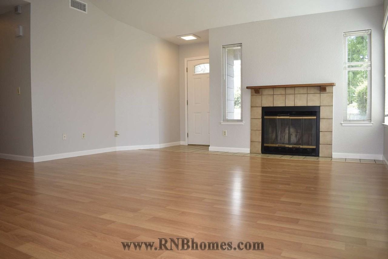 6008 Myrtlewood Ct - Photo 2 of 16