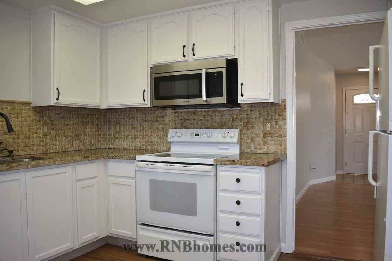 6008 Myrtlewood Ct - Photo 4 of 16