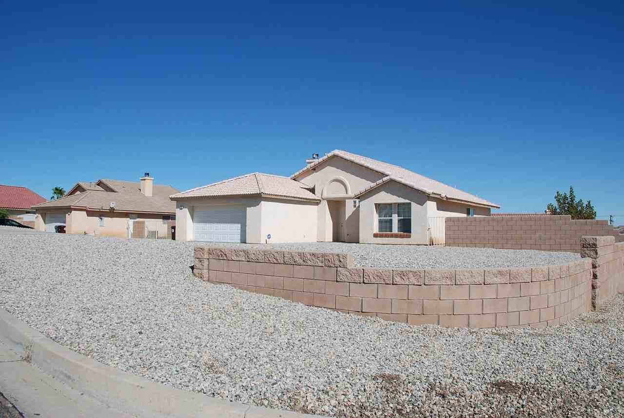 8506 Golden Meadow Dr - Photo 2 of 28
