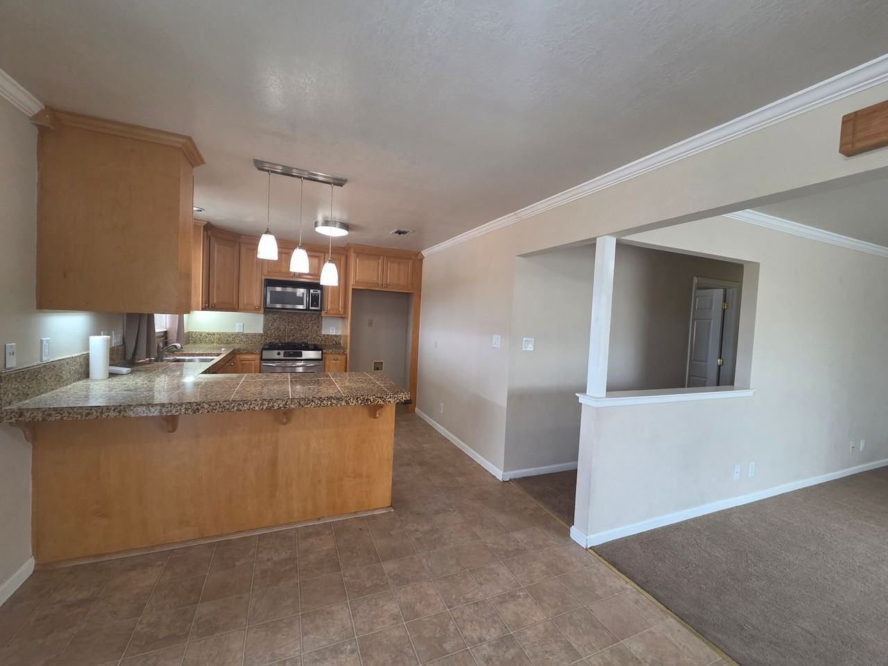 2905 Windsor Dr - Photo 7 of 20