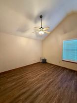 400 Cypress Dr - Photo 1 of 1