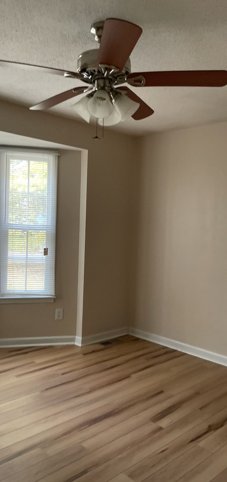 2118 Richview Pl - Photo 3 of 6
