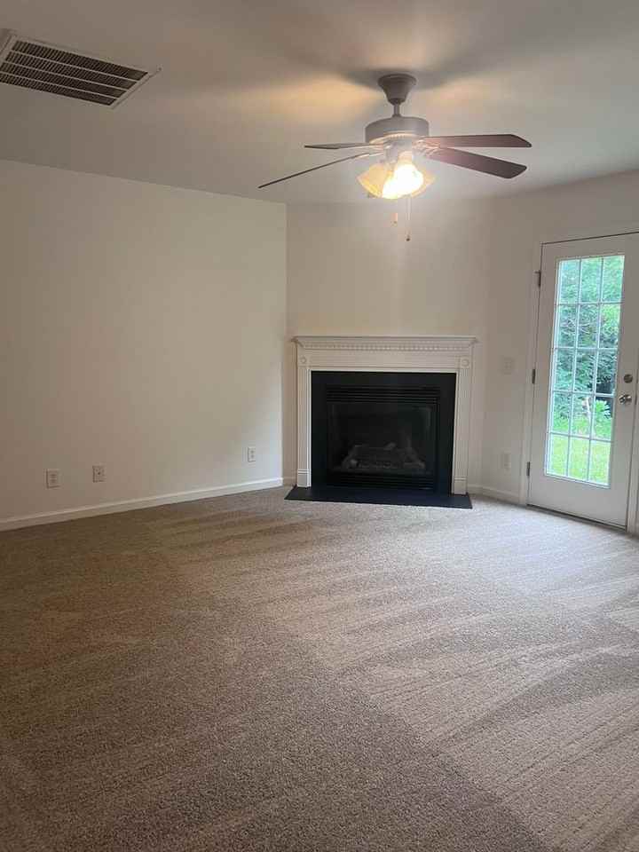 1413 Prestwood Ct - Photo 3 of 17