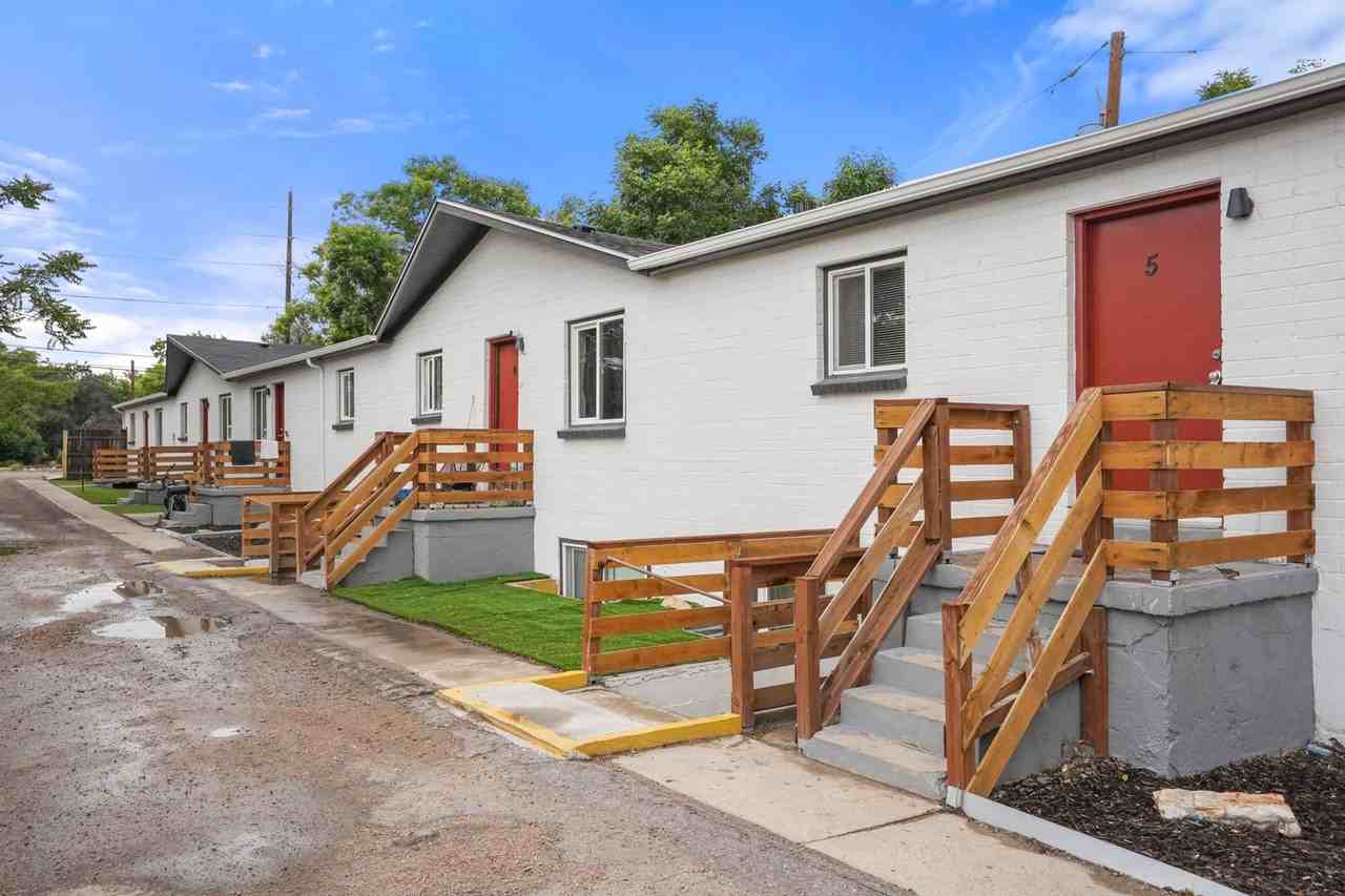 982 S Sheridan – Renovated Apartments in Denver with Modern Upgrades! - Photo 2 of 3
