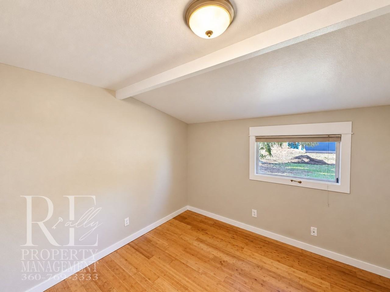 435 Nw Liberty Rd - Photo 6 of 41